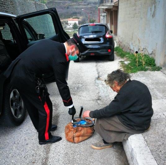 I carabinieri al fianco degli anziani, soccorsi due pensionati a Frosolone