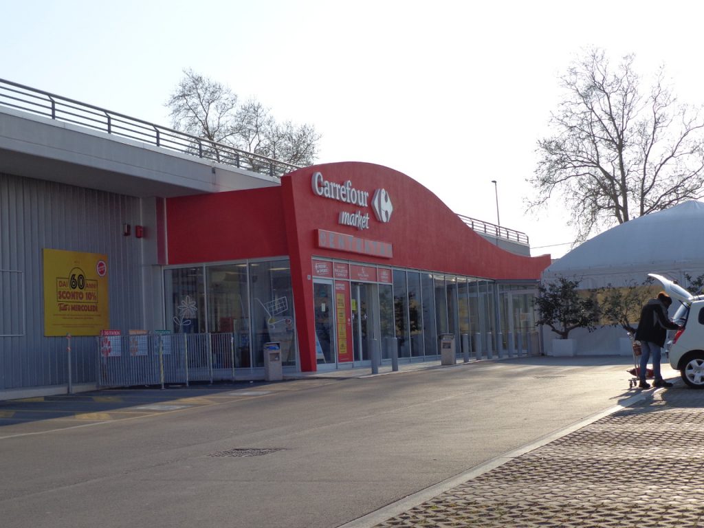 A Termoli Roberti ha chiuso tutto, pure i centri commerciali