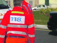 Invisibili, però ci hanno rimesso la vita: la guerra degli autisti soccorritori al Covid