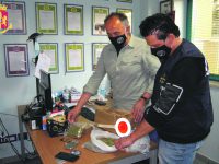 Marijuana nel pacco consegnato dal corriere, 22enne di Isernia in manette