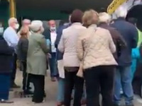 Termoli, troppa gente davanti all’ospedale San Timoteo