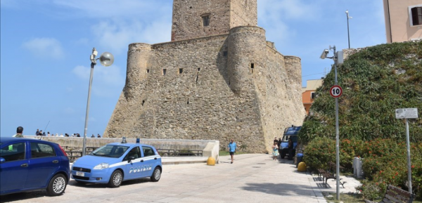 Partiti i controlli interforze a Termoli, diverse pattuglie visitano i locali