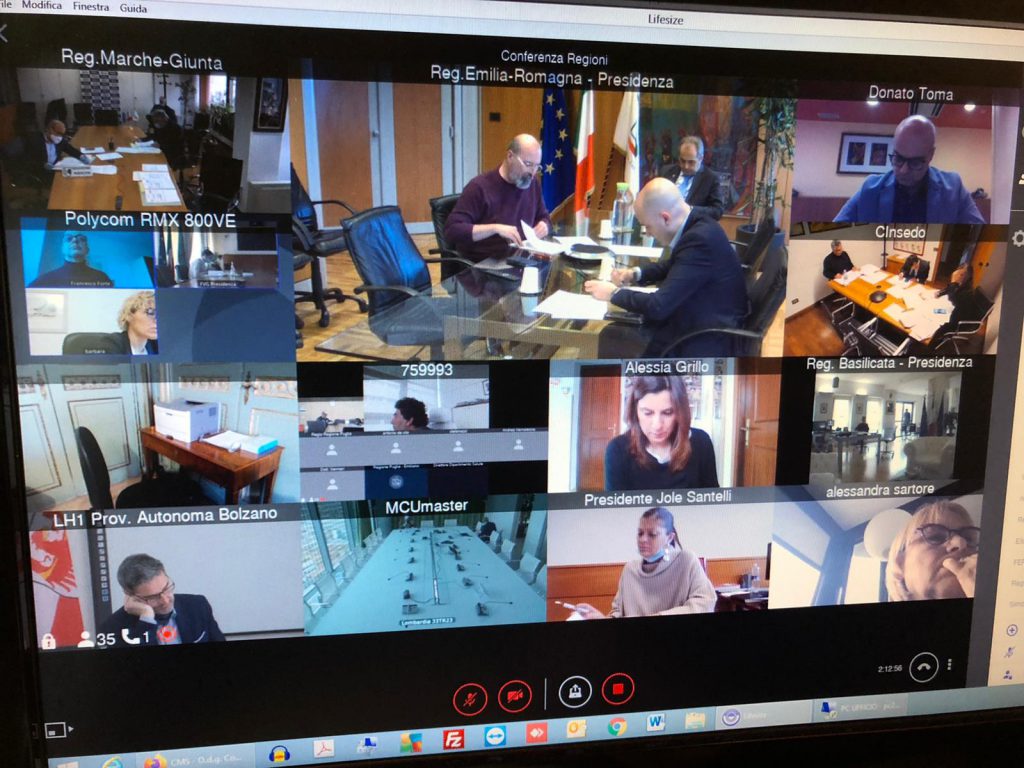 Riaperture e nuovo focolaio: siamo sul filo