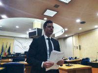 Greco cambia idea e attacca Giustini: basta impoverire la sanità pubblica