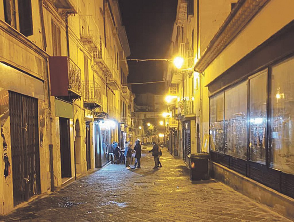 Campobasso, ancora restrizioni per i locali: si chiude a mezzanotte