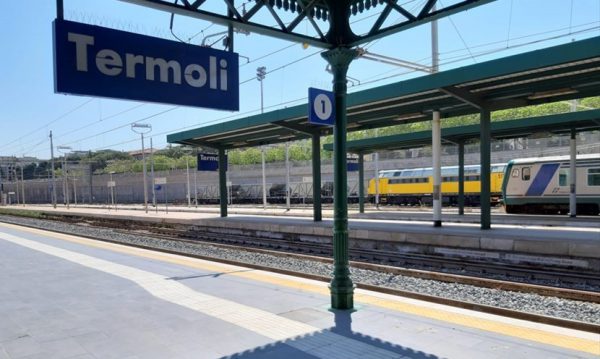 Termoli, si allontana dalla comunità protetta che la ospita per raggiungere la nonna