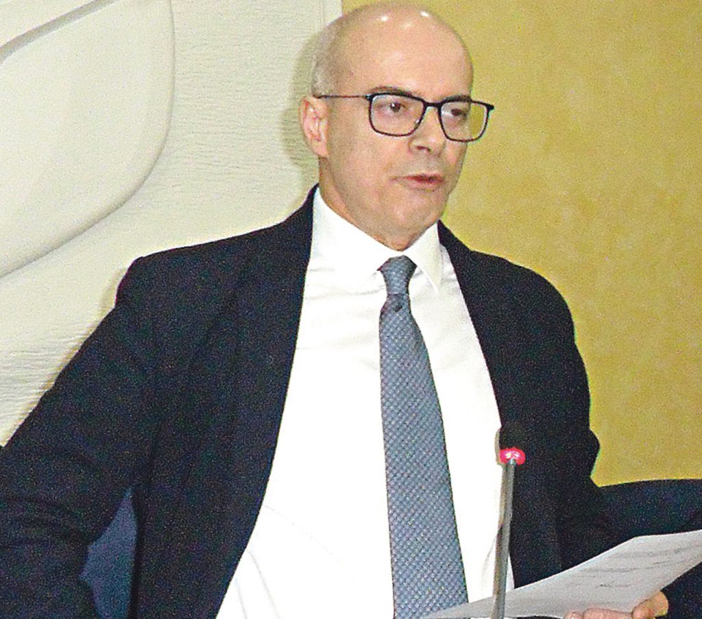 L’avviso in chat, «mi dimetto»: brusco risveglio del centrodestra