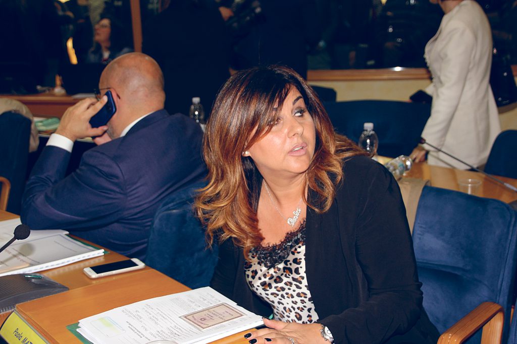 Giro di boa, spunta la tentazione polo civico