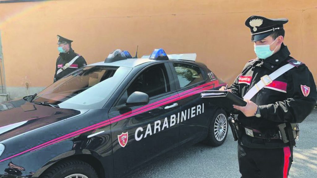 Isernia, si rifiuta di indossare la mascherina in un ufficio pubblico: sanzionato