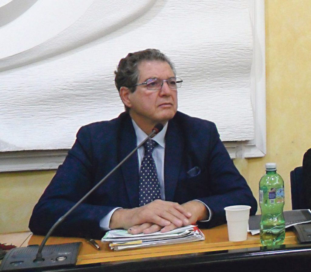 Piano Covid, Giustini mette nero su bianco: sono stato lasciato solo