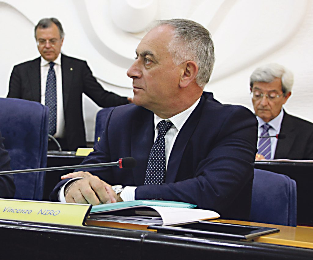 Niro bacchetta Gravina: «Perde consensi e dà colpa a noi: stile Trump…»