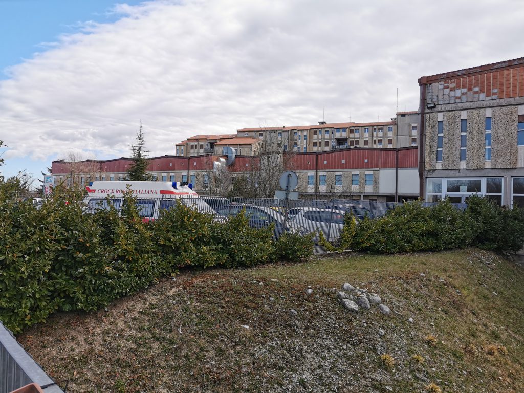 Nati prematuri, due gemellini muoiono dopo il parto