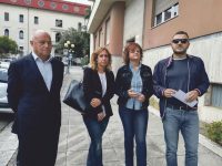 Giovane aggredito a Pescara, scende in campo il Pd: «Il Consiglio condanni il gesto»