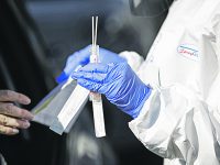 Covid, trecento tamponi e un solo caso positivo