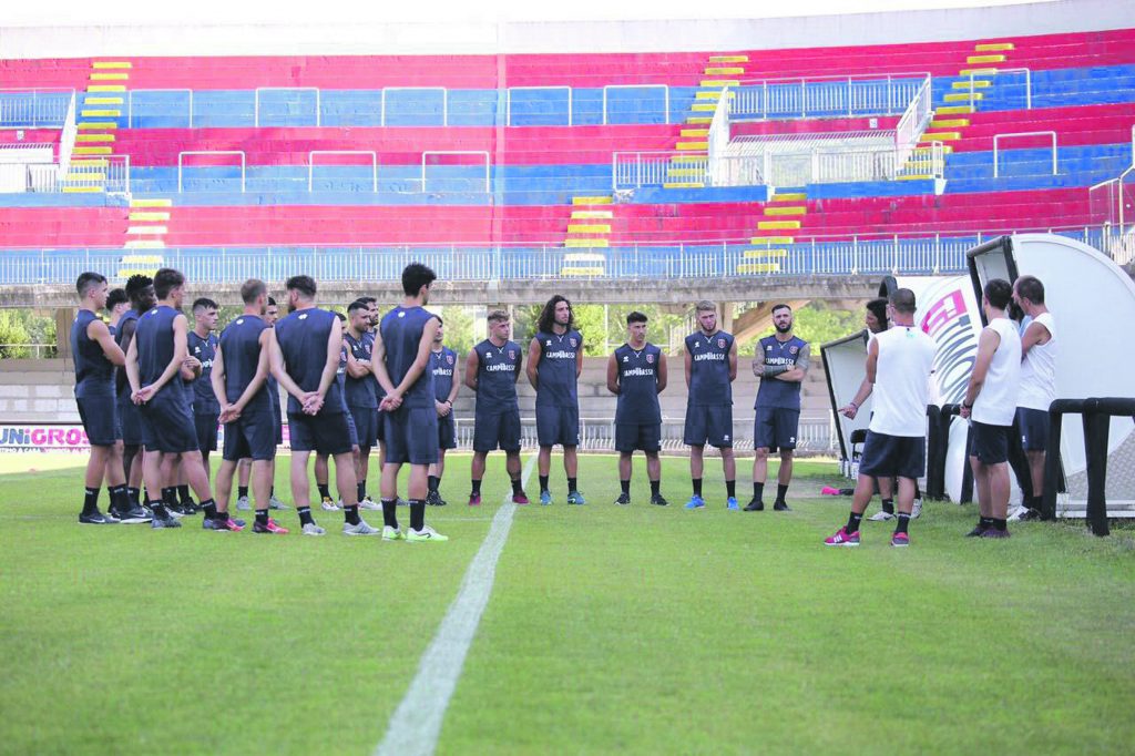 Lupi, si riparte in 21 tra conferme e juniores: presente patron Gesuè