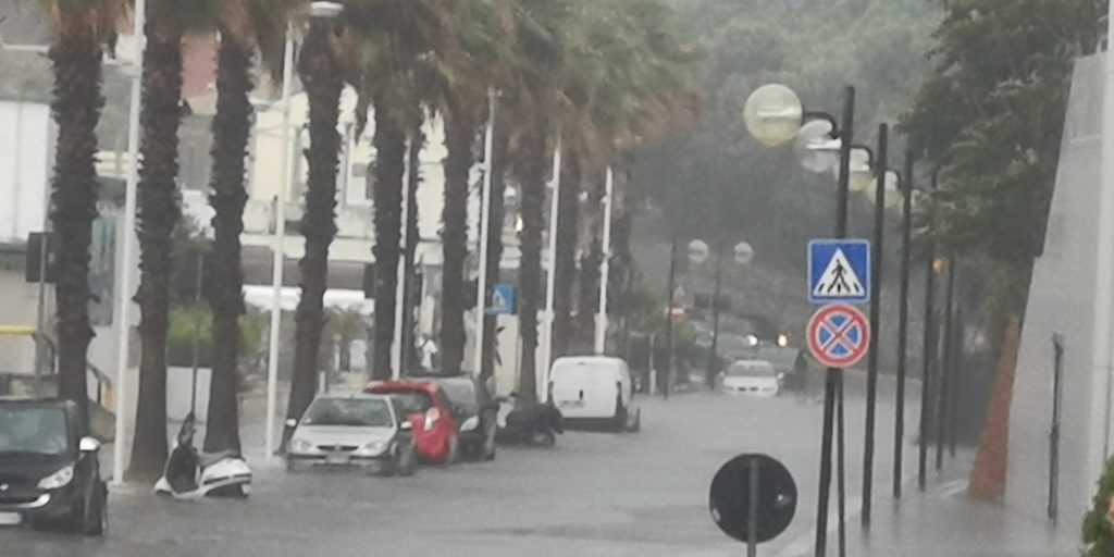 Termoli, lungomare allagato: s’interverrà sulle griglie