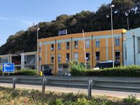 Fuggono 32 migranti, allarme sulla costa: ricerche in più direzioni