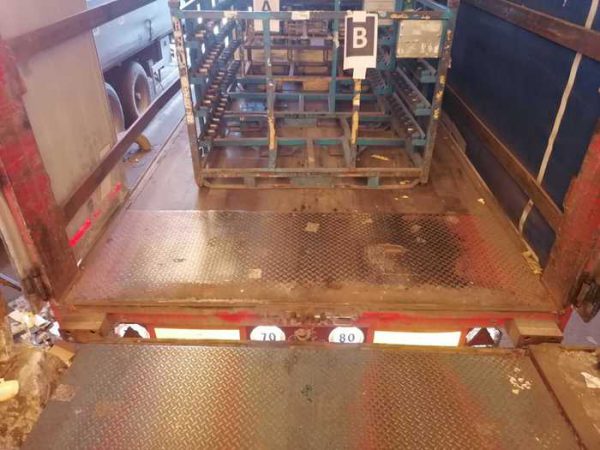 Travolto dal tir mentre scende all’area Sevel