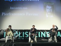 L’umiltà d’autore di Favino incanta la platea del film festival calendino