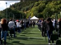 A Ferrazzano lacrime, preghiere e palloncini colorati nell’ultima ‘partita’ di Pietro