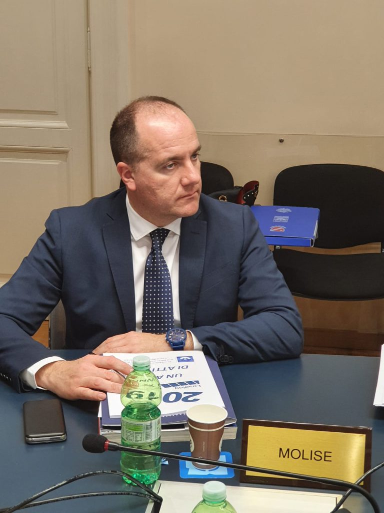 Micone allarga il fronte Centrodestra, «squadra che non fa squadra»