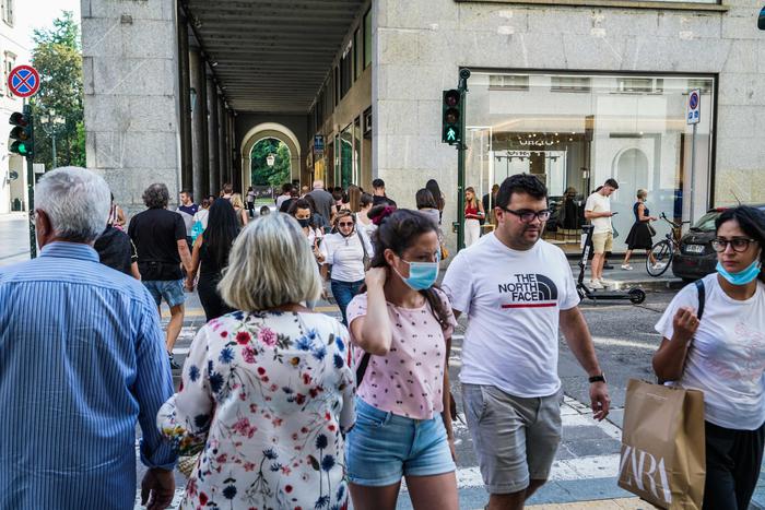 People walking in via Roma in Turin during phase 3 of the Covid-19 emergency, Turin, Italy, 06 September 2020. ANSA / Tino Romano