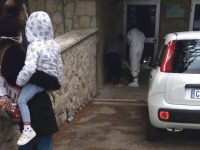 Raffreddore o tosse: decine di tamponi ai più piccoli