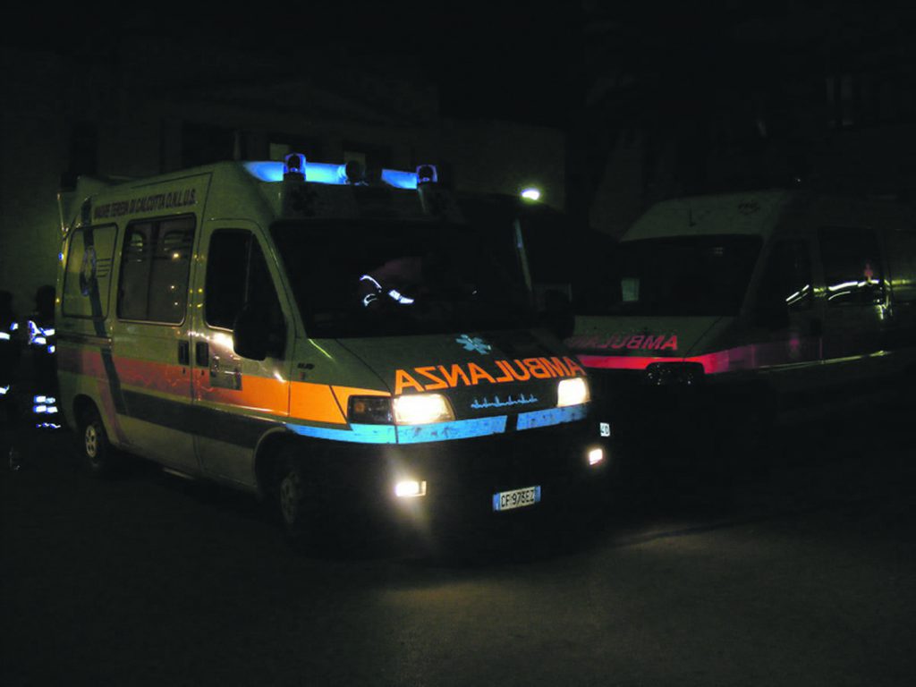 Campobasso, collassa in via Mazzini: giovane in overdose salvato dai passanti