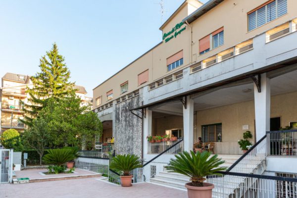 Isernia, paziente affetto da Covid e tamponi rapidi positivi: isolata la casa di riposo