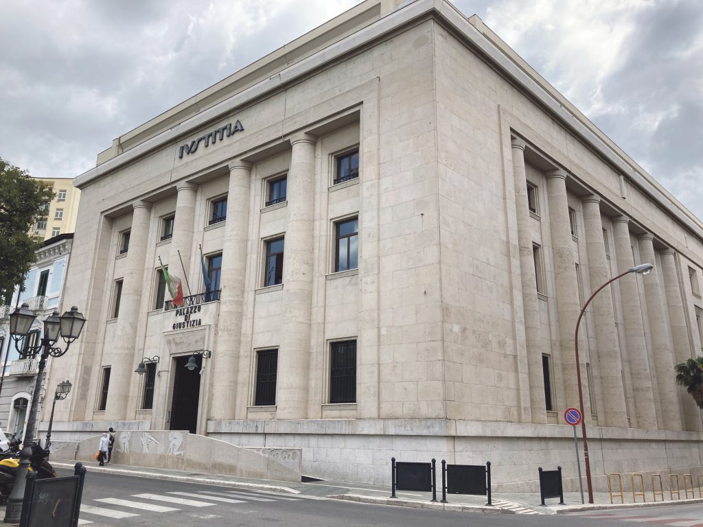 Campobasso, auto dall’estero senza pagare l’Iva: scattano i sequestri