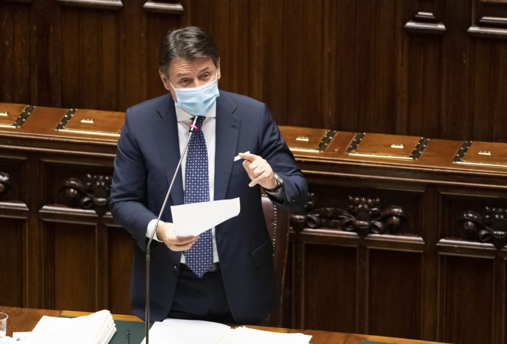 Contagi record in Italia, Conte certifica: fase 3, servono misure severe