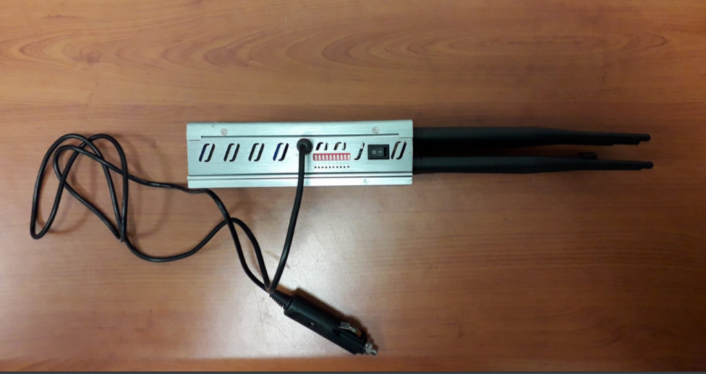 Termoli, portano via un grosso Suv: la fuga fallisce sulla SS16