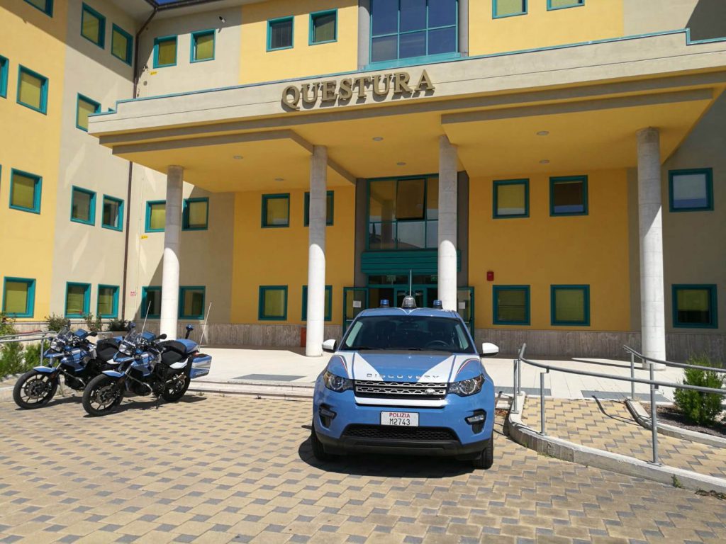 Isernia. Furto in un supermercato, denunciati quattro individui