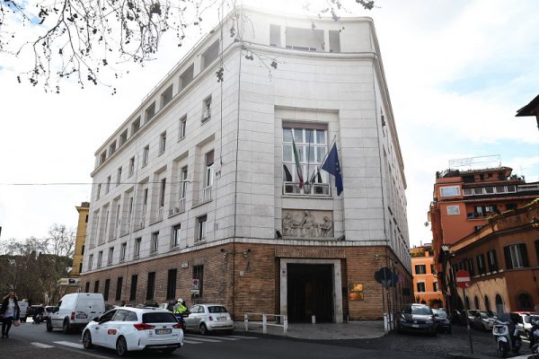 Mancati trasferimenti e tetto ai privati, il tavolo boccia Giustini e ‘informa’ i Ministeri