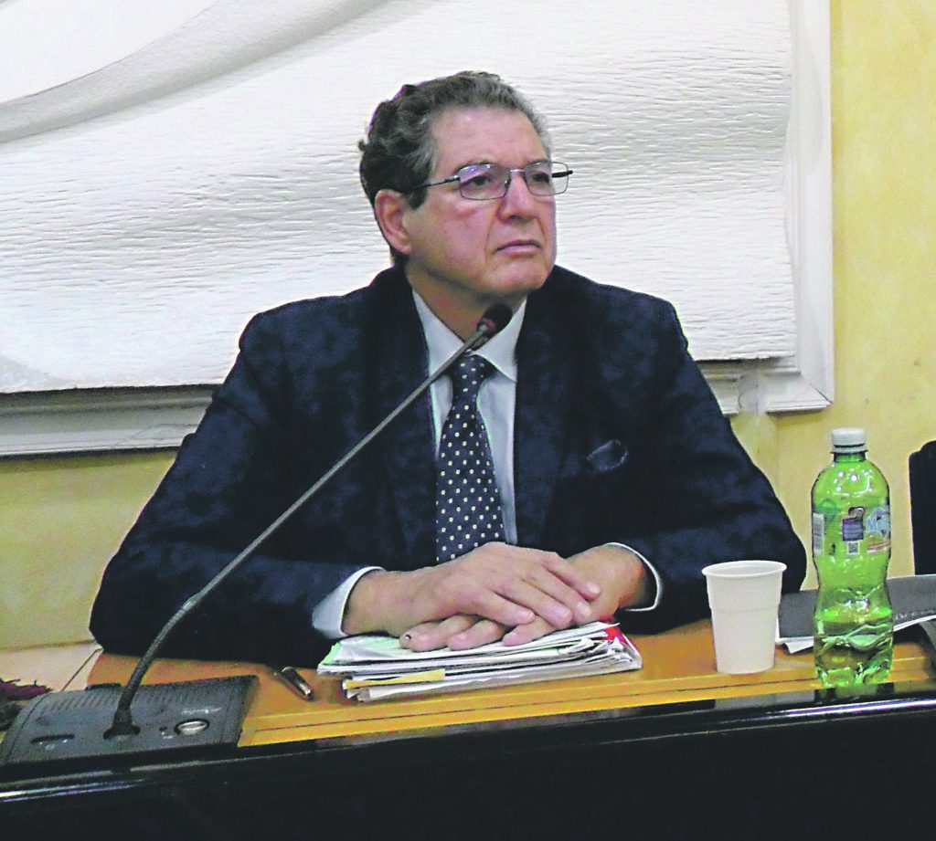 Le accuse di Giustini: aprendo il Vietri si sarebbe evitato il caos