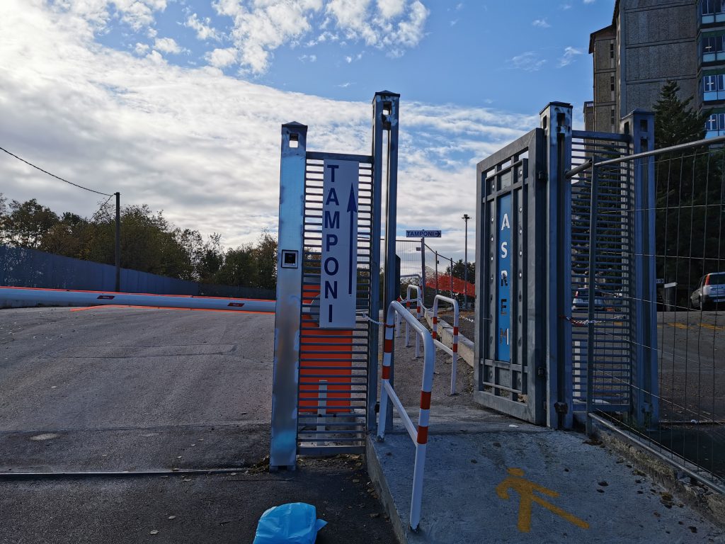 Covid, le ultime ore di un padre: è morto implorando me e un suo amico di portarlo via dall’ospedale