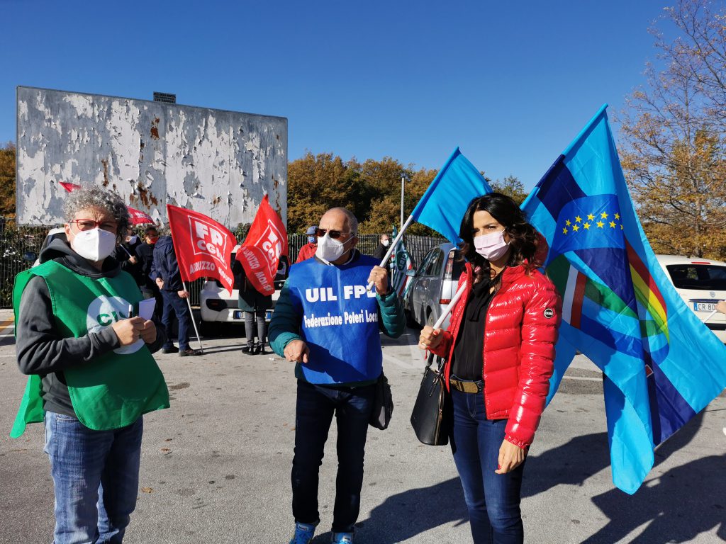 Grido d’allarme dei sindacati: «I sanitari sono allo stremo»