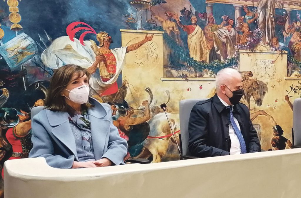 Successione al Santobono, in lizza sia Florenzano sia Scafarto