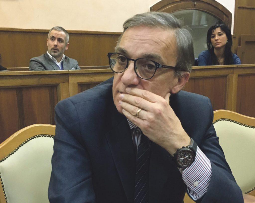 Isernia, maggioranza battuta di misura: non passano i debiti fuori bilancio