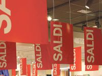 Saldi invernali, in Molise si parte in piena zona rossa