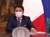 Natale blindato: vogliamo evitare la terza ondata