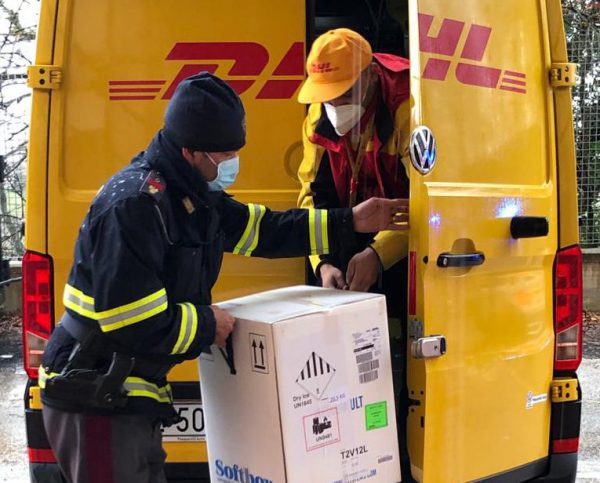 Covid, altri 3 decessi ma arrivano i vaccini