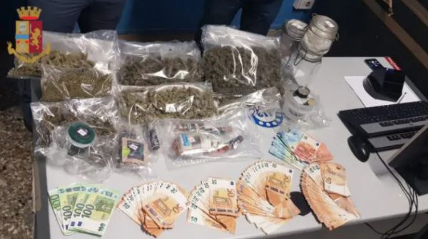 Droga nascosta nei ‘premi’ della tombola, 34enne di Campobasso in manette