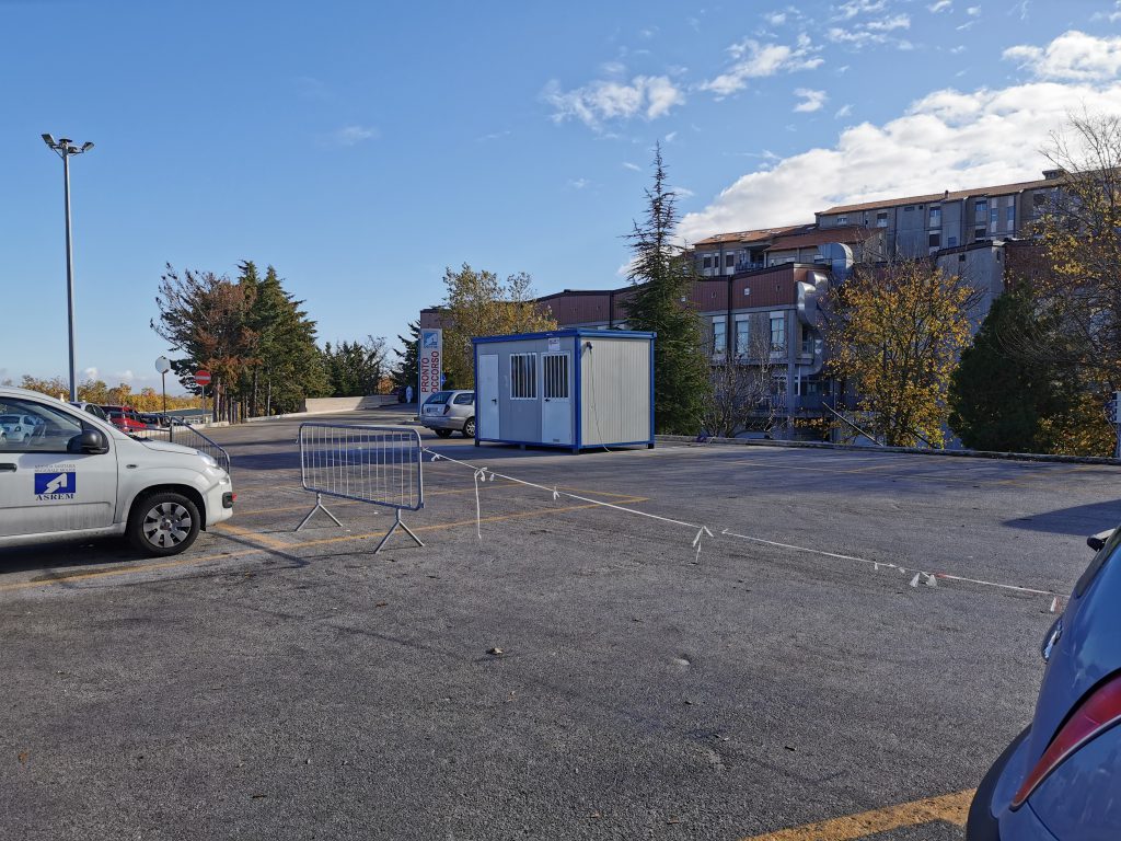 Il tasso raddoppia in 24 ore: 102 positivi su 987 tamponi