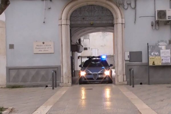 Travolge una prostituta di notte sulla statale 16 e fugge via, termolese denunciato
