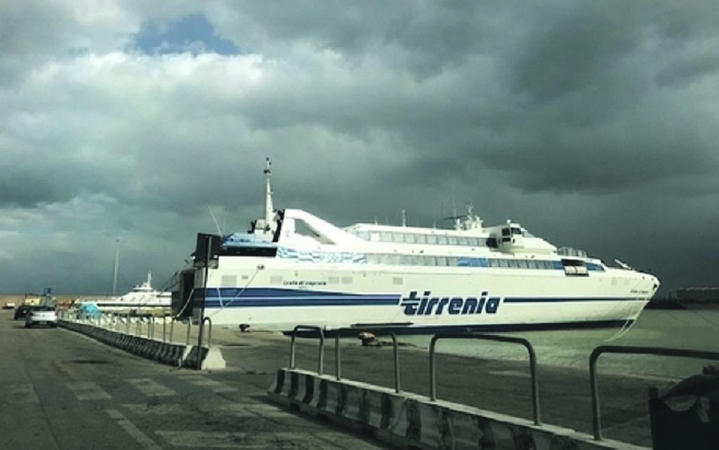 Trasporti marittimi, via libera al nuovo bando