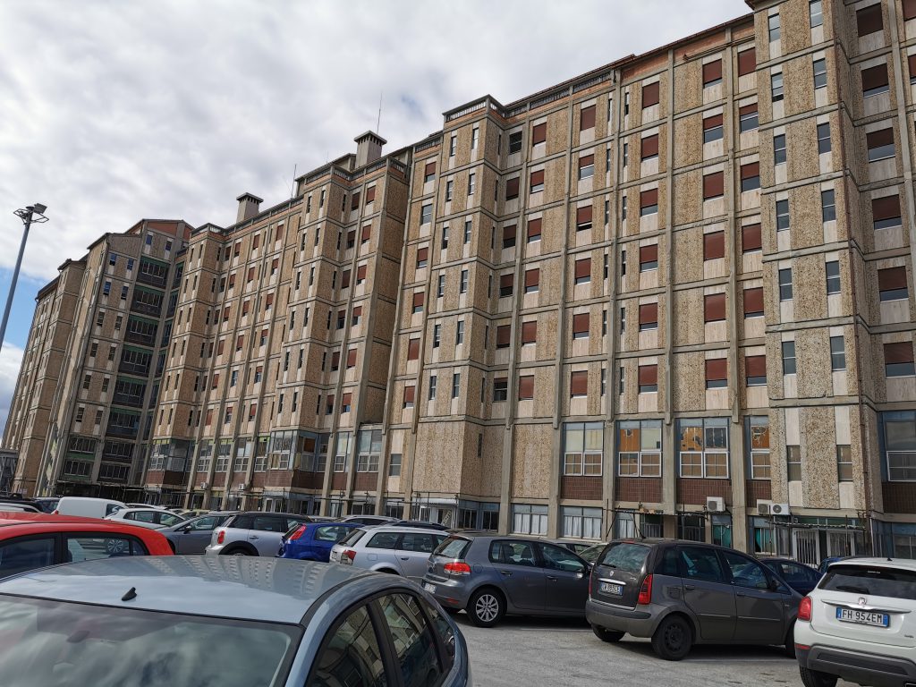 Contagi nei reparti e immunizzazione lumaca: Sos a magistratura e Ministero