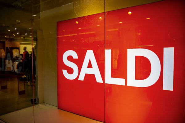 La pandemia frena anche la corsa all’affare