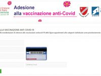 Vaccini agli over 80, parte il sito e va subito in tilt: si sblocca solo in serata