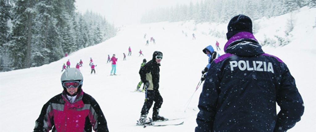 Violano le restrizioni e vanno a Campitello, ‘fioccano’ 65 multe
